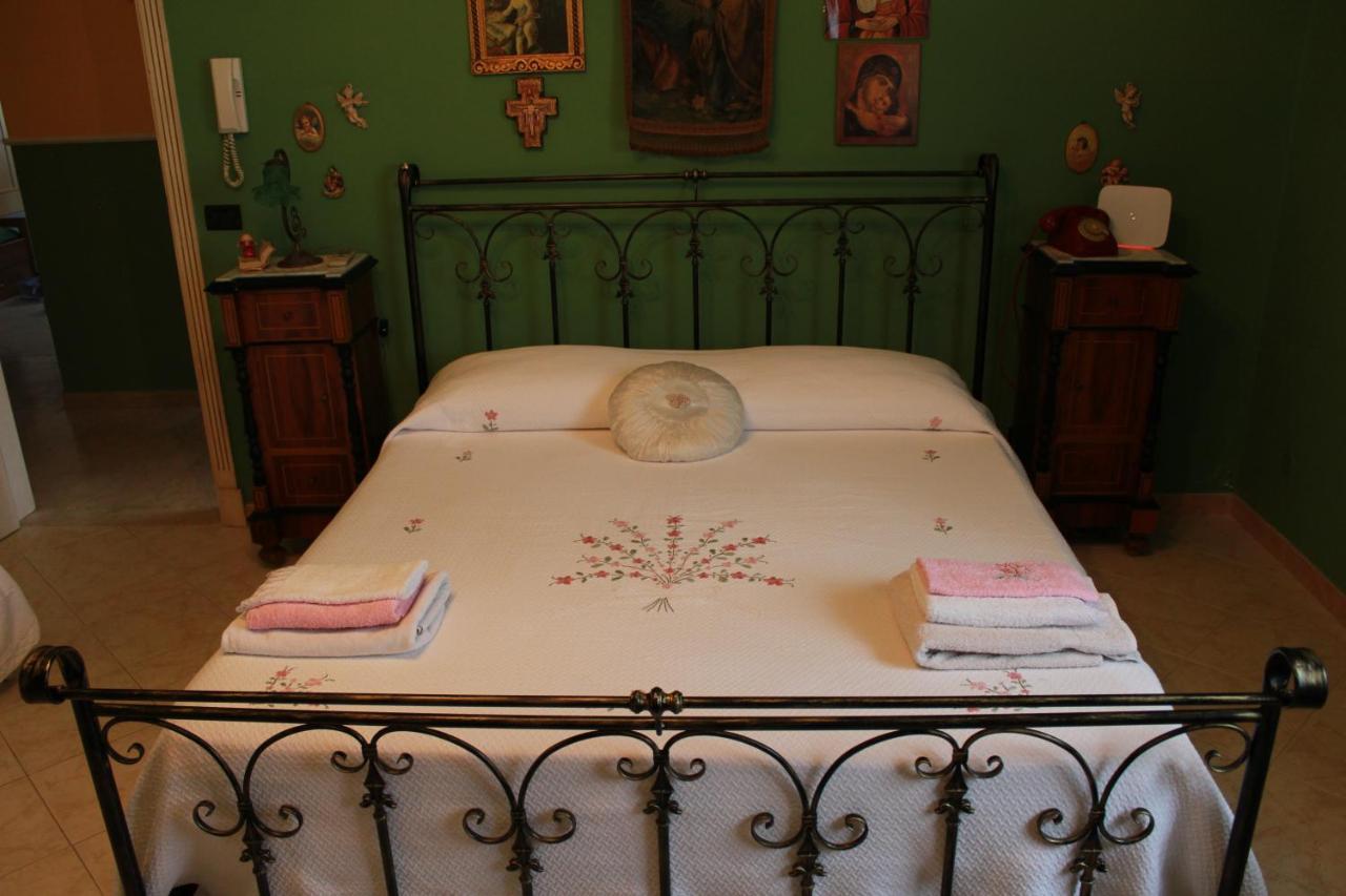 B&B Betania Рипосто Екстериор снимка